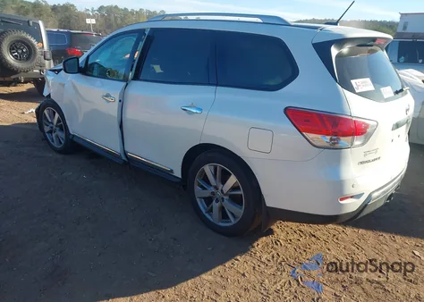 2016 Nissan Pathfinder Platinum z USA, uszkodzony, nr VIN 5N1AR2MN7GC642330